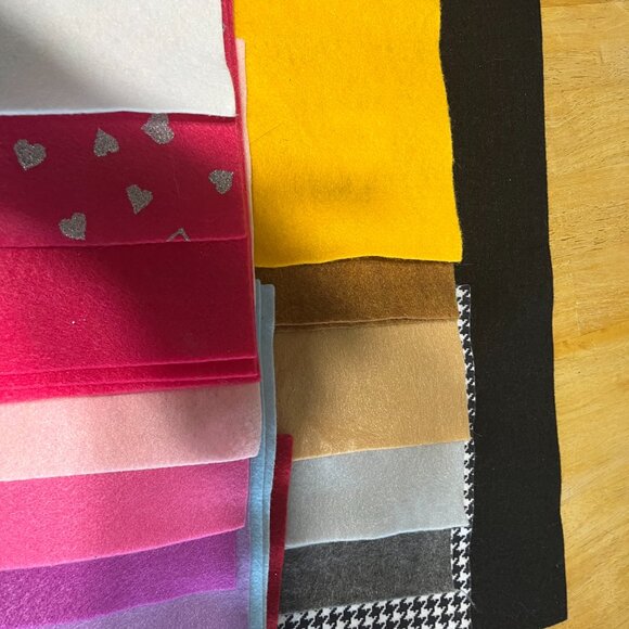 9 x 12 Felt Assorted Colors Lot - 30 Pieces by Creatology & Kunin - Picture 4 of 15